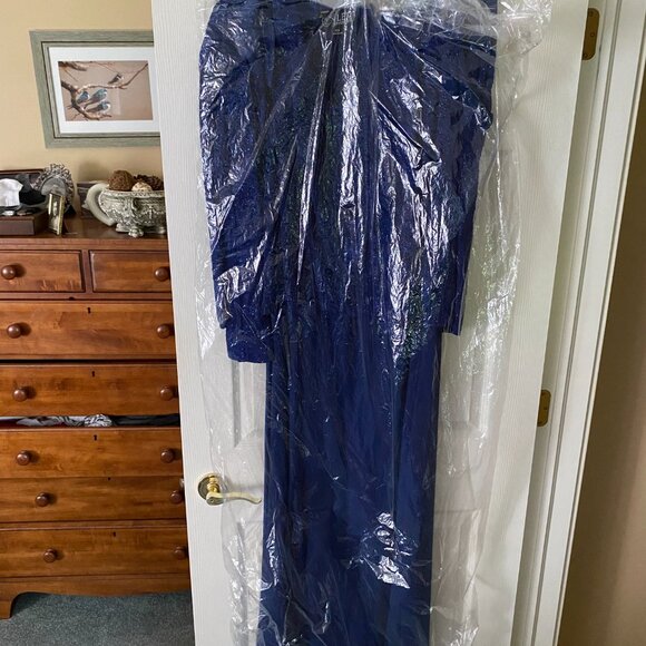 Alex Evenings Women's Gown and Mandarin Jacket - Picture 6 of 6